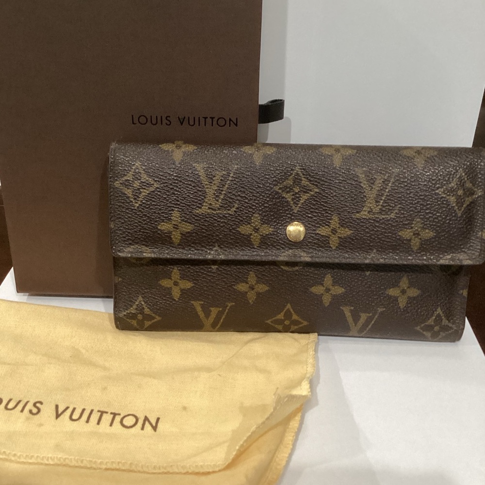 Louis Vuitton New Sarah Wallet
